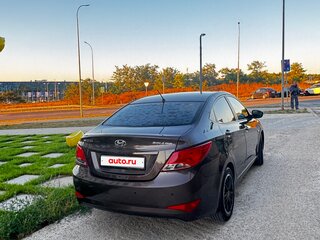 2014 Hyundai Solaris I Рестайлинг, коричневый, 760000 рублей, вид 2