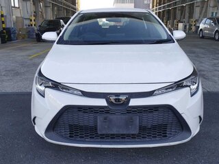 2022 Toyota Corolla XII (E210), белый, 1600000 рублей, вид 1