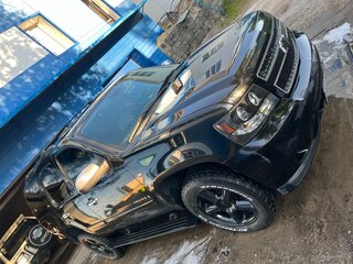 2008 Chevrolet Tahoe III, чёрный, 1900000 рублей, вид 5