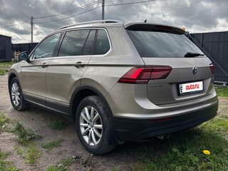 2018 Volkswagen Tiguan II, бежевый, 2650000 рублей, вид 4