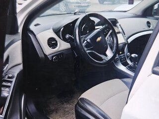 2011 Chevrolet Cruze I, белый, 460000 рублей, вид 3