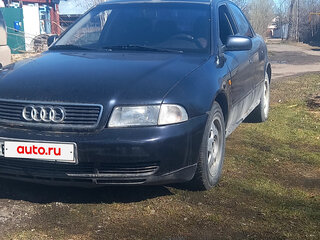 1997 Audi A4 I (B5), синий, 250000 рублей, вид 1