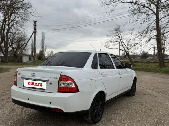 2014 Lada (ВАЗ) Priora I Рестайлинг, белый, 690000 рублей - вид 5