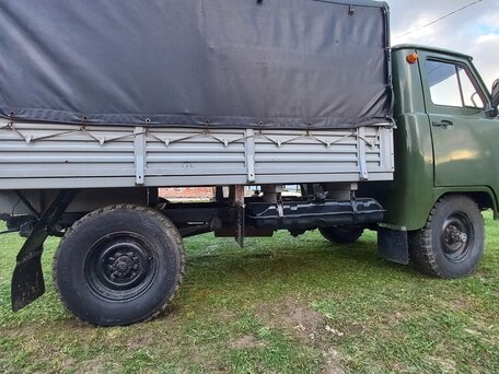 2001 УАЗ 3303, зелёный, 700000 рублей, вид 4
