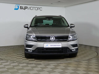 2019 Volkswagen Tiguan II, серебристый, 2229990 рублей, вид 2