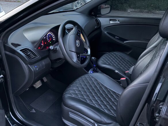 2015 Hyundai Solaris I Рестайлинг, чёрный, 1150000 рублей - вид 9
