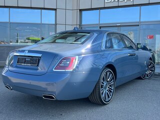 2022 Rolls-Royce Ghost II (Series I), синий, 29999000 рублей, вид 3
