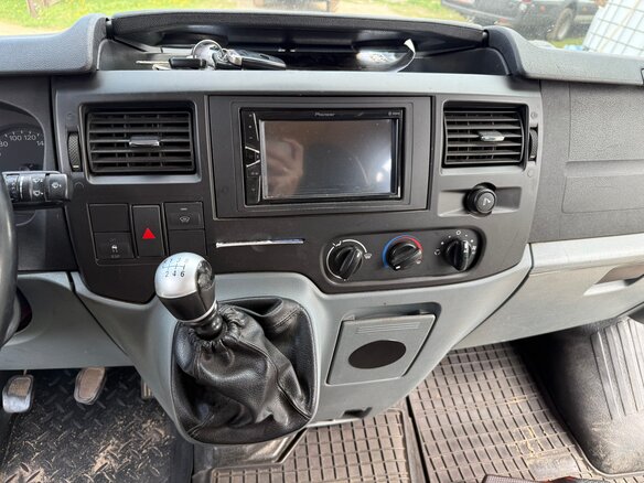 2010 Ford Transit, белый, 1150000 рублей - вид 6