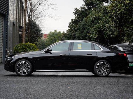 2026 Mercedes-Benz E-Класс Long 260 L VI (W214, S214), чёрный, 6240000 рублей, вид 5