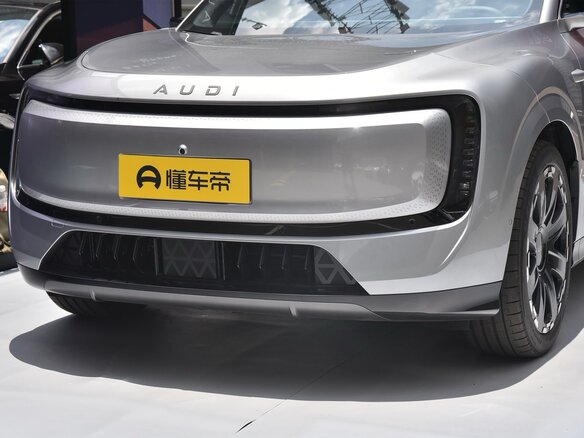 2026 Audi E7X, серебристый, 9000077 рублей - вид 8