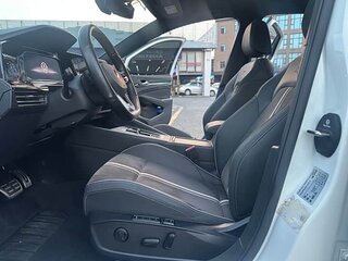 2022 Volkswagen Golf VIII, белый, 1555777 рублей, вид 5
