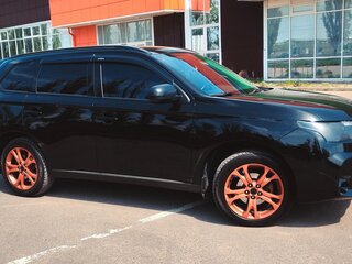 2014 Mitsubishi Outlander III, чёрный, 1712000 рублей, вид 4