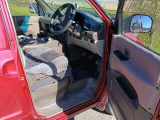 1996 Nissan Serena I (C23), красный, 450000 рублей, вид 5