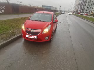 2011 Chevrolet Spark III, красный, 450000 рублей, вид 1
