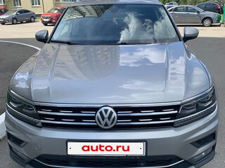 2019 Volkswagen Tiguan II, серебристый, 2700000 рублей, вид 2