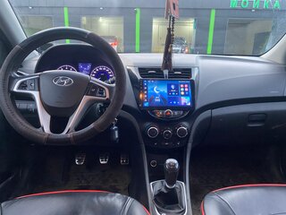 2011 Hyundai Solaris I, чёрный, 460000 рублей, вид 4