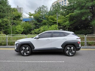 2023 Hyundai Kona II (SX2), белый, 2230200 рублей, вид 5