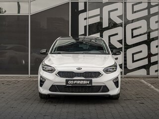 2018 Kia Ceed III, белый, 1690000 рублей, вид 3