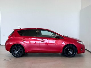 2013 Toyota Auris II, красный, 1160000 рублей, вид 4