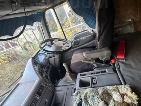1994 Hino Profia, белый, 1850000 рублей, вид 1