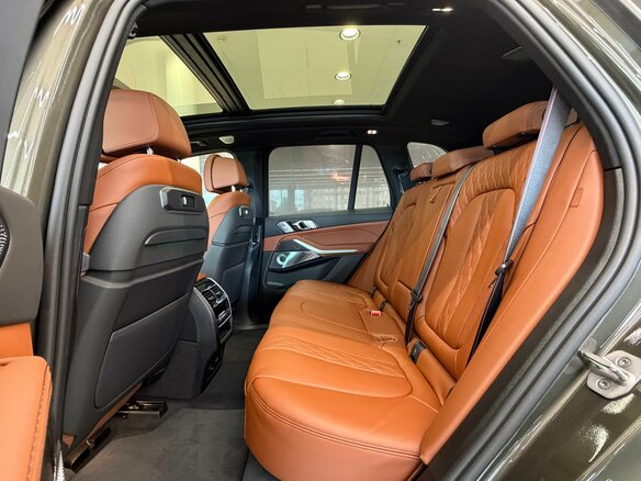 2026 BMW X5 30d IV (G05/G18) Рестайлинг, зелёный - вид 22