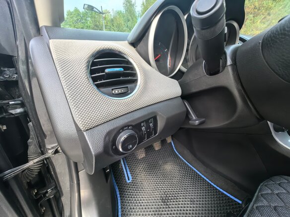 2013 Chevrolet Cruze I Рестайлинг, чёрный, 660000 рублей - вид 27