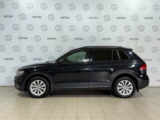 2020 Volkswagen Tiguan II, чёрный, 1970000 рублей, вид 5