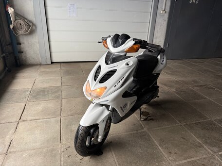 2014 Yamaha Aerox 50, белый, 190000 рублей, вид 2