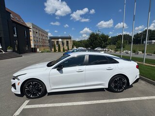 2022 Kia K5 III, белый, 2400000 рублей, вид 4
