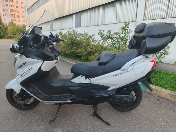 2018 Suzuki Burgman (SkyWave) 650, белый, 980000 рублей - вид 6