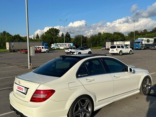 2011 Mercedes-Benz C-Класс 300 III (W204) Рестайлинг, белый, 1850000 рублей, вид 4