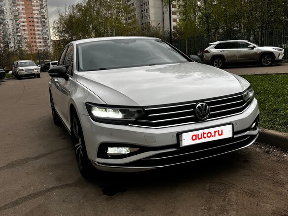 2020 Volkswagen Passat B8 Рестайлинг, белый, 2070000 рублей - вид 5