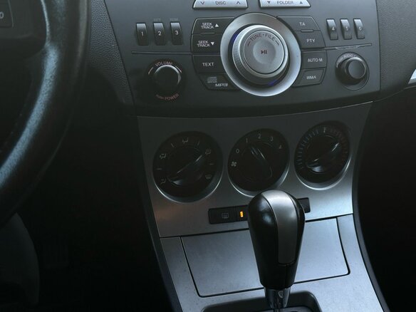 2010 Mazda 3 II (BL), белый, 735000 рублей - вид 21