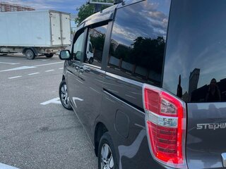 2014 Honda Stepwgn IV Рестайлинг, серый, 1540000 рублей, вид 3