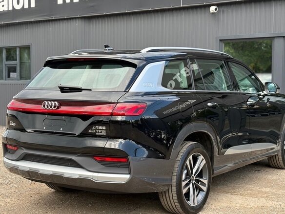 2026 Audi Q6 40 TFSI, чёрный - вид 3