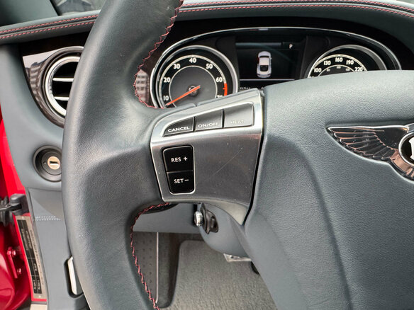 2015 Bentley Continental GT II, красный - вид 16