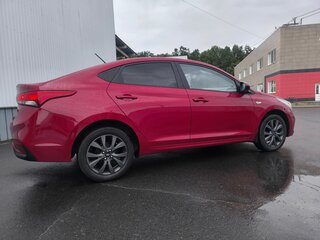 2019 Hyundai Solaris II, красный, 1560000 рублей, вид 4