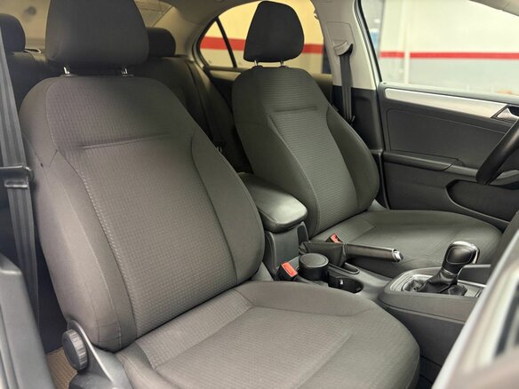 2018 Volkswagen Jetta VI Рестайлинг, белый, 1455000 рублей - вид 19