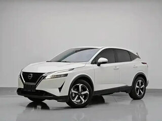 2023 Nissan Qashqai III, белый, 1980000 рублей, вид 1