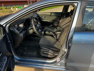 2013 Kia Rio 5-speed III, голубой, 700000 рублей, вид 5