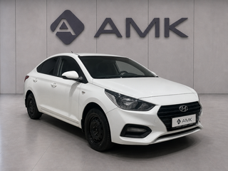 2018 Hyundai Solaris II, белый, 802289 рублей, вид 2