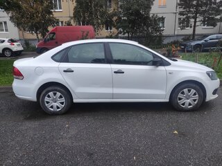 2015 Volkswagen Polo V, белый, 645000 рублей, вид 4