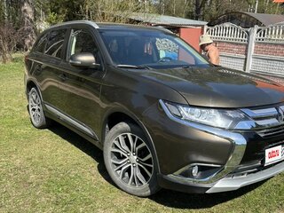 2018 Mitsubishi Outlander III Рестайлинг 2, коричневый, 2800000 рублей, вид 4
