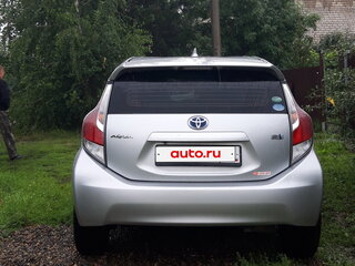 2017 Toyota Aqua I Рестайлинг, серебристый, 1030000 рублей, вид 3