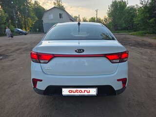 2018 Kia Rio IV, белый, 1250000 рублей, вид 4