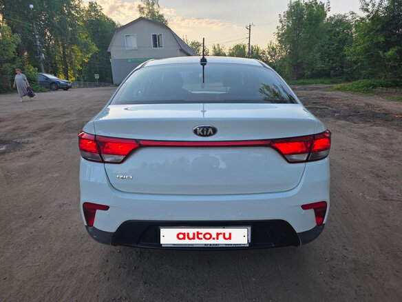 2018 Kia Rio IV, белый - вид 3