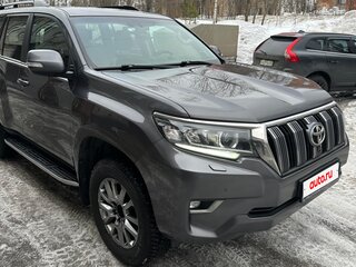 2019 Toyota Land Cruiser Prado 150 Series Рестайлинг 2, серый, 4450000 рублей, вид 2