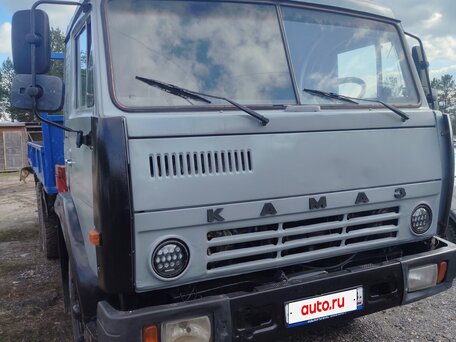 1989 КамАЗ 55102, серебристый, 1600000 рублей, вид 1