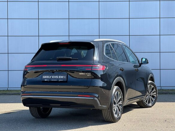 2026 Geely EX5 Гибрид EM-i, чёрный - вид 3