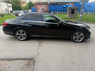 2014 Mercedes-Benz E-Класс 300 IV (W212, S212, C207) Рестайлинг, чёрный, 1700000 рублей, вид 3